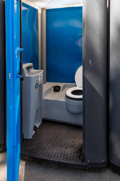 Best High-end porta potty rental  in Clinton, TN