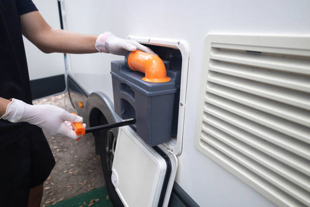 Portable Toilet Options We Offer in Clinton, TN