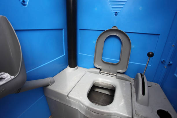 Best Porta potty rental near me  in Clinton, TN